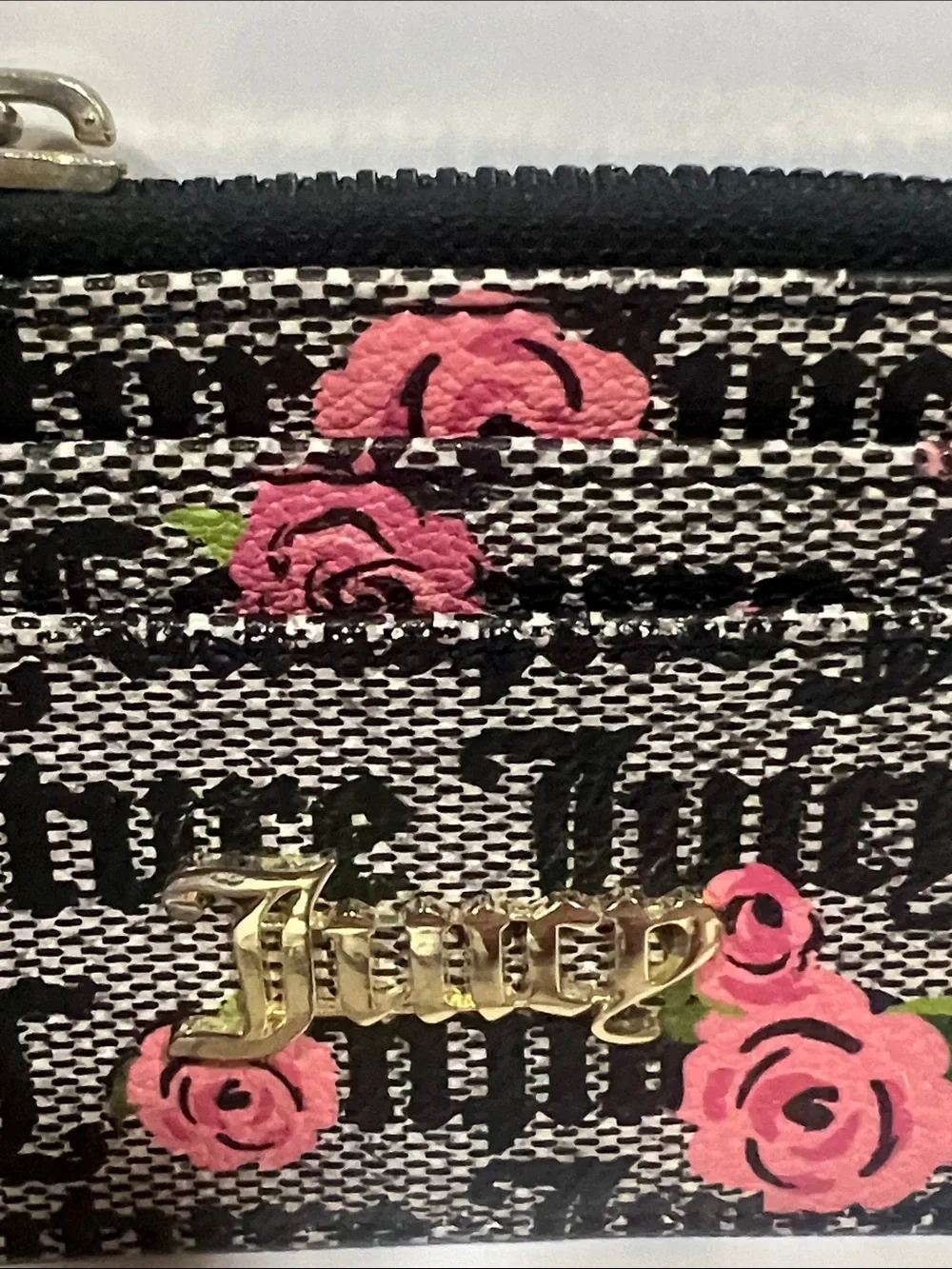 Juicy Couture compact card